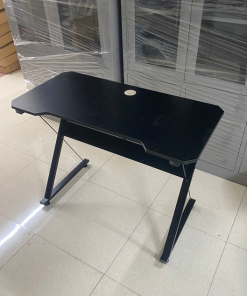 BÀN GAMING CHÂN Z 1M2 - ĐEN